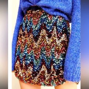 Maeve by Anthropologie zigzag sequin mini skirt